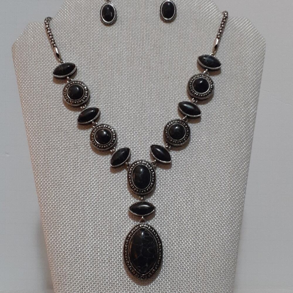 Christopher & Banks Women's Jewelry.